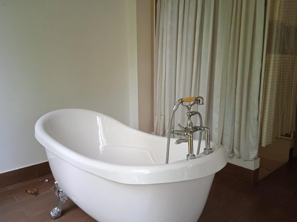 Villa Gathering Yuni Syahla Citaringgul Экстерьер фото